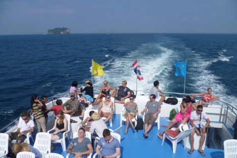 Phuket: traslado desde el aeropuerto y ferry a la isla Phi PhiPhuket: ferry desde la isla Phi Phi y traslado al aeropuerto