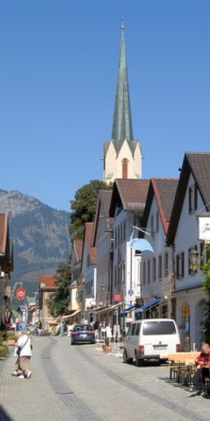 Garmisch-Partenkirchen, Private Evening Guided Walking Tour - Housity