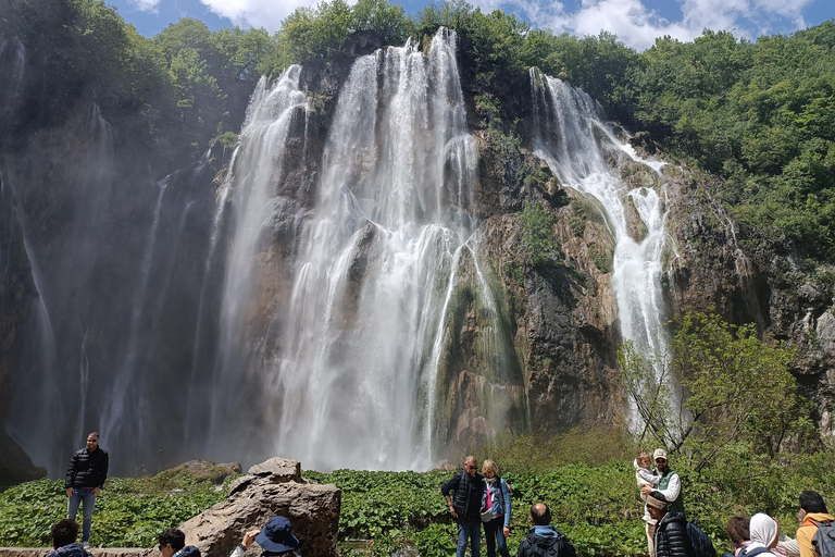 Zagreb: Plitvice Lakes & Rastoke Private Day Trip