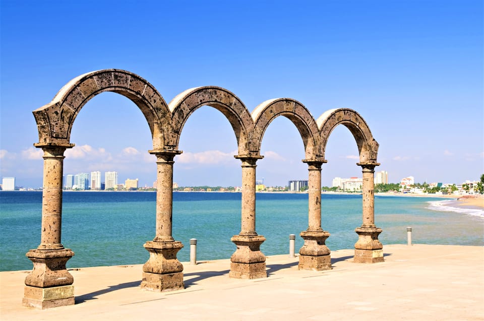 360 Puerto Vallarta City Tour with Lunch - Hizvo