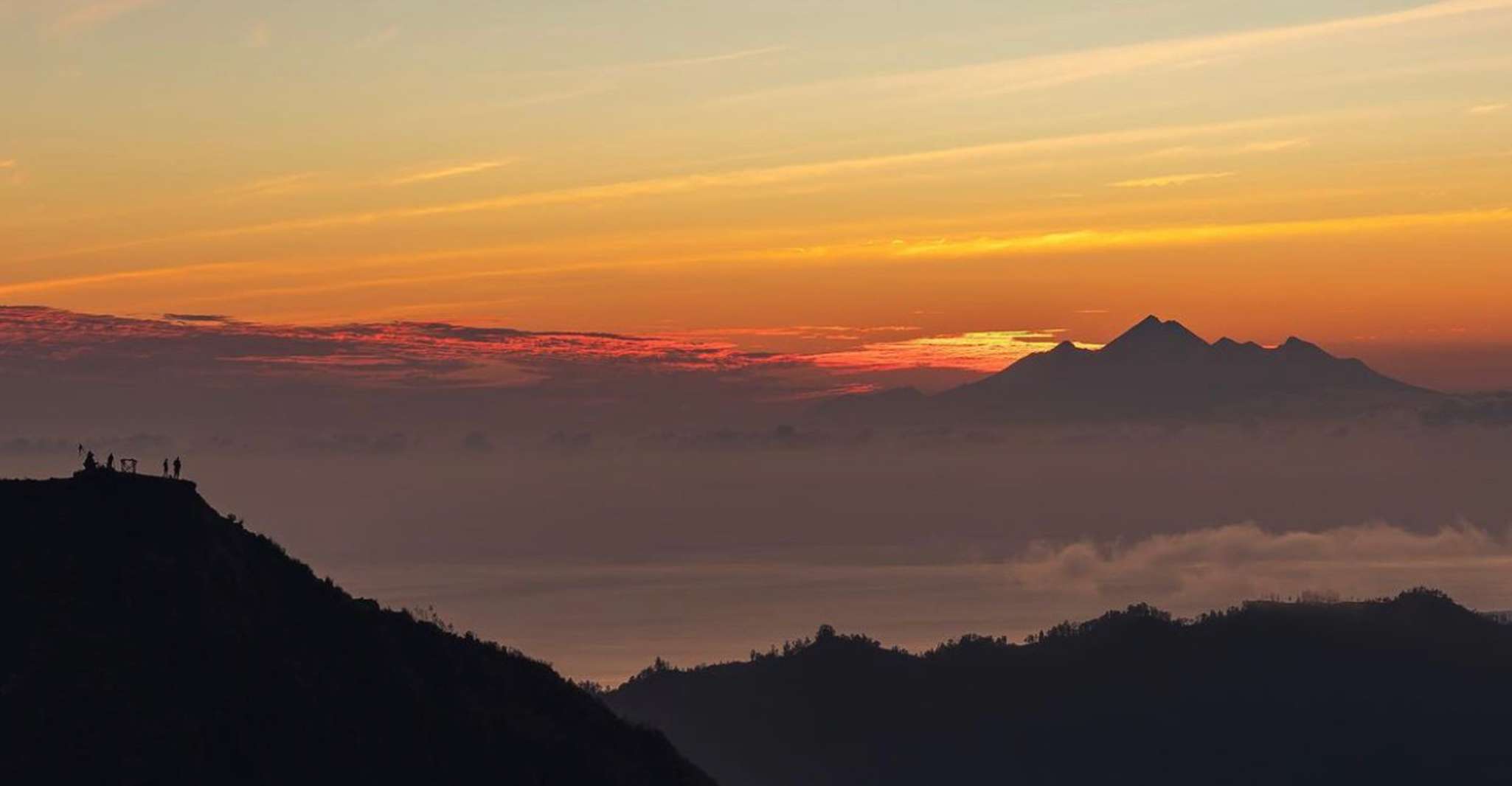 Bali: Mount Batur Sunrise Hike with Breakfast & Hot Spring photo 5