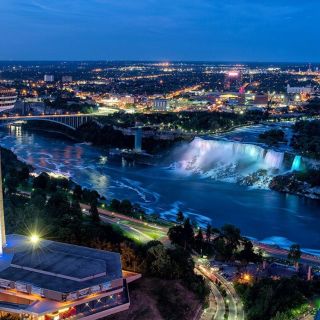 Niagara Falls, Canada: Skip-the-Line kleine groepsnachttour