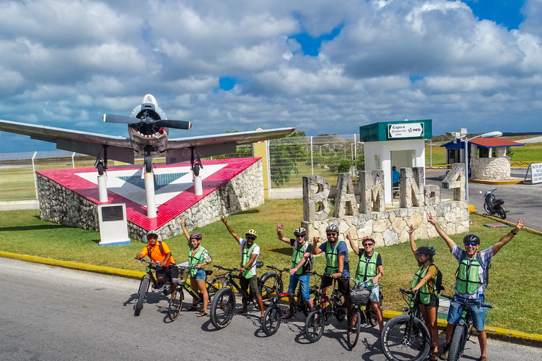 Cozumel: North Shore E-bike äventyr och strandpausCozumel: E-bike-äventyr och strandpaus på norra stranden