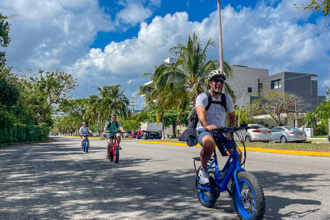 Cozumel: aventura de bicicleta elétrica no litoral norte e pausa na praia