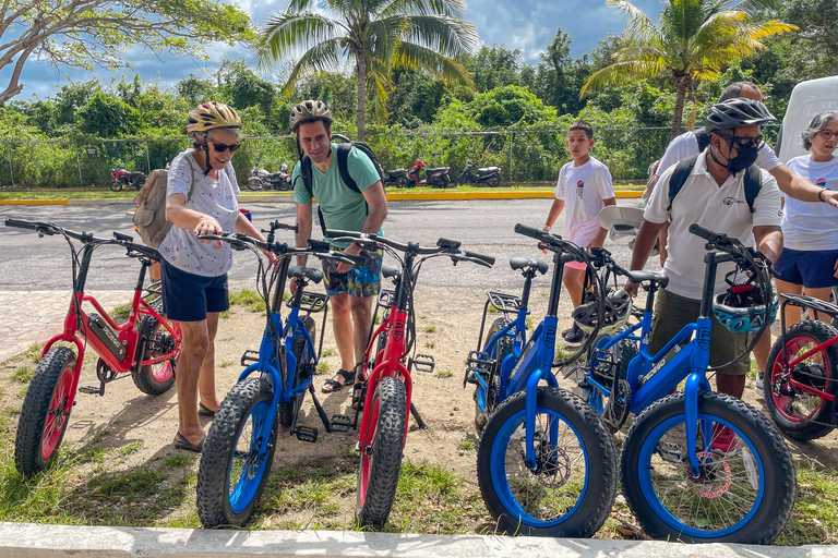 Cozumel: aventura de bicicleta elétrica no litoral norte e pausa na praia