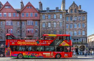Edinburgh: 24-h-Ticket für den Hop-On/Hop-Off-Panorama-Bus