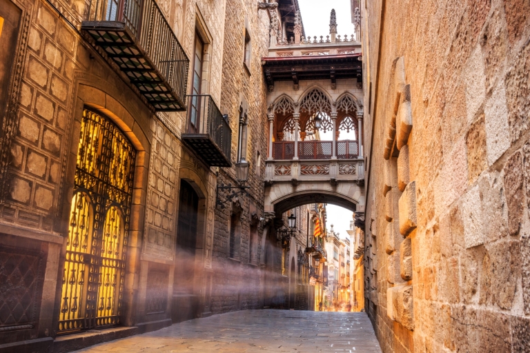 Barcelona: búsqueda del tesoro y visita autoguiada del Barrio Gótico