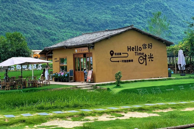 Guilin: Reed Flute Cave & Yangshuo Rafting Private Day Tour Guilin: Reed Flute Cave and Yangshuo Rafting No Tour Guide