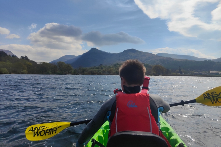 Snowdonia: aventure guidée en kayak en famille à Llyn Padarn