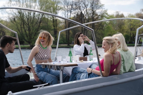 Berlin: Self-Drive Boat Tour 2 Hour Tour