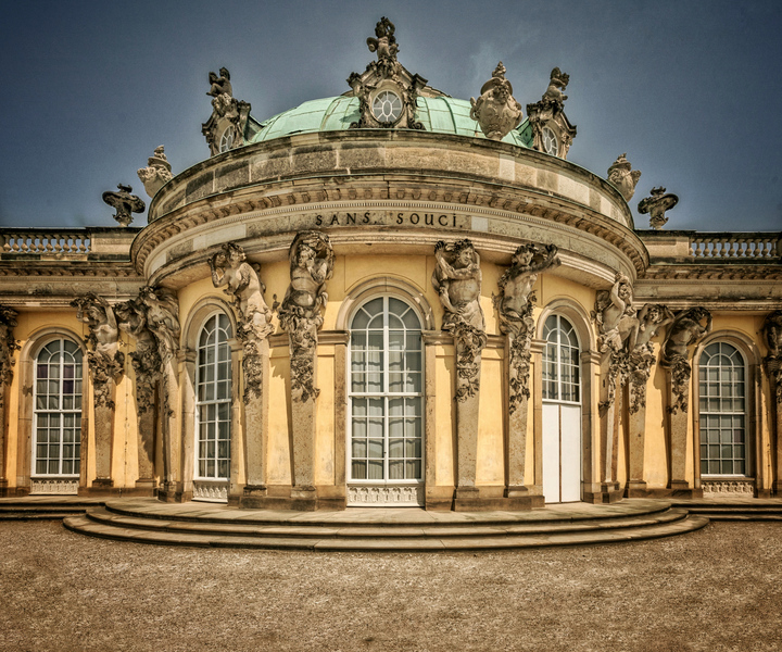 Berlin: Sachsenhausen Concentration Camp and Potsdam Tour