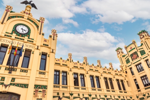 Valencia: Scavenger Hunt and Self-Guided Walking Tour