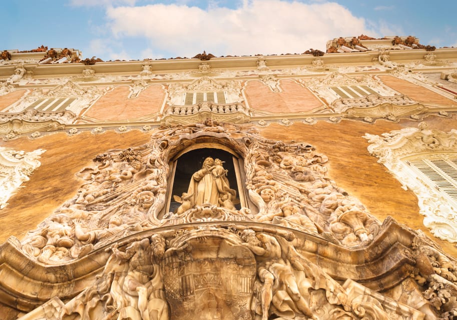 Valencia Scavenger Hunt and Monumental SelfGuided Tour GetYourGuide