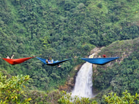 De Medellín, hamacas de ensueño, tirolesa y viaje de un día de cascada - Housity