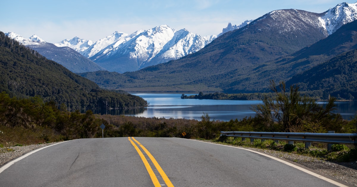 Bariloche: tour de un día por El Bolsón y el lago Puelo | GetYourGuide