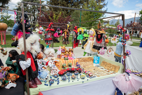 Bariloche: Full-Day El Bolsón and Puelo Lake Tour Tour in Spanish