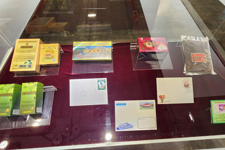 Meeting a North Korean Defector & North Korean Border