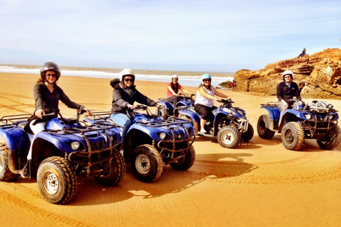 Agadir : safari en quad et balade en chameauRandonnée en quad et à dos de chameau sur la plage de Desert Banana