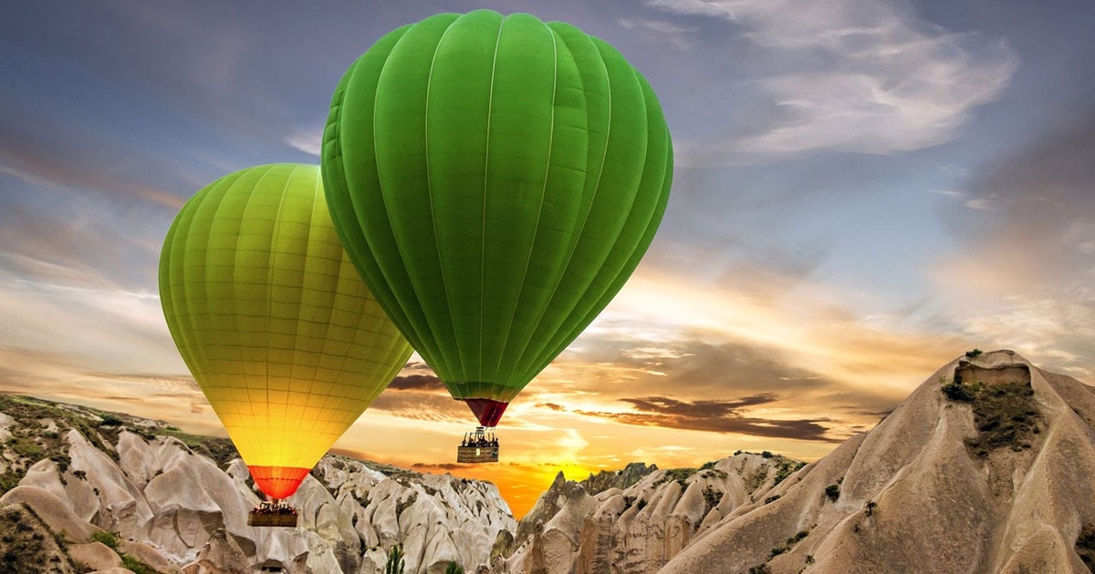 Goreme Vol en montgolfière au dessus de la Cappadoce au lever du