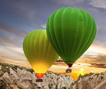 Goreme: Sunrise Hot Air Balloon Flight over Cappadocia