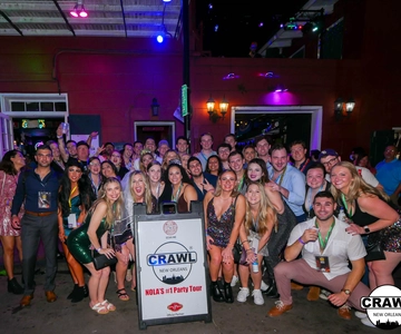 New Orleans: VIP Bar and Club Crawl Tour with Free Shots