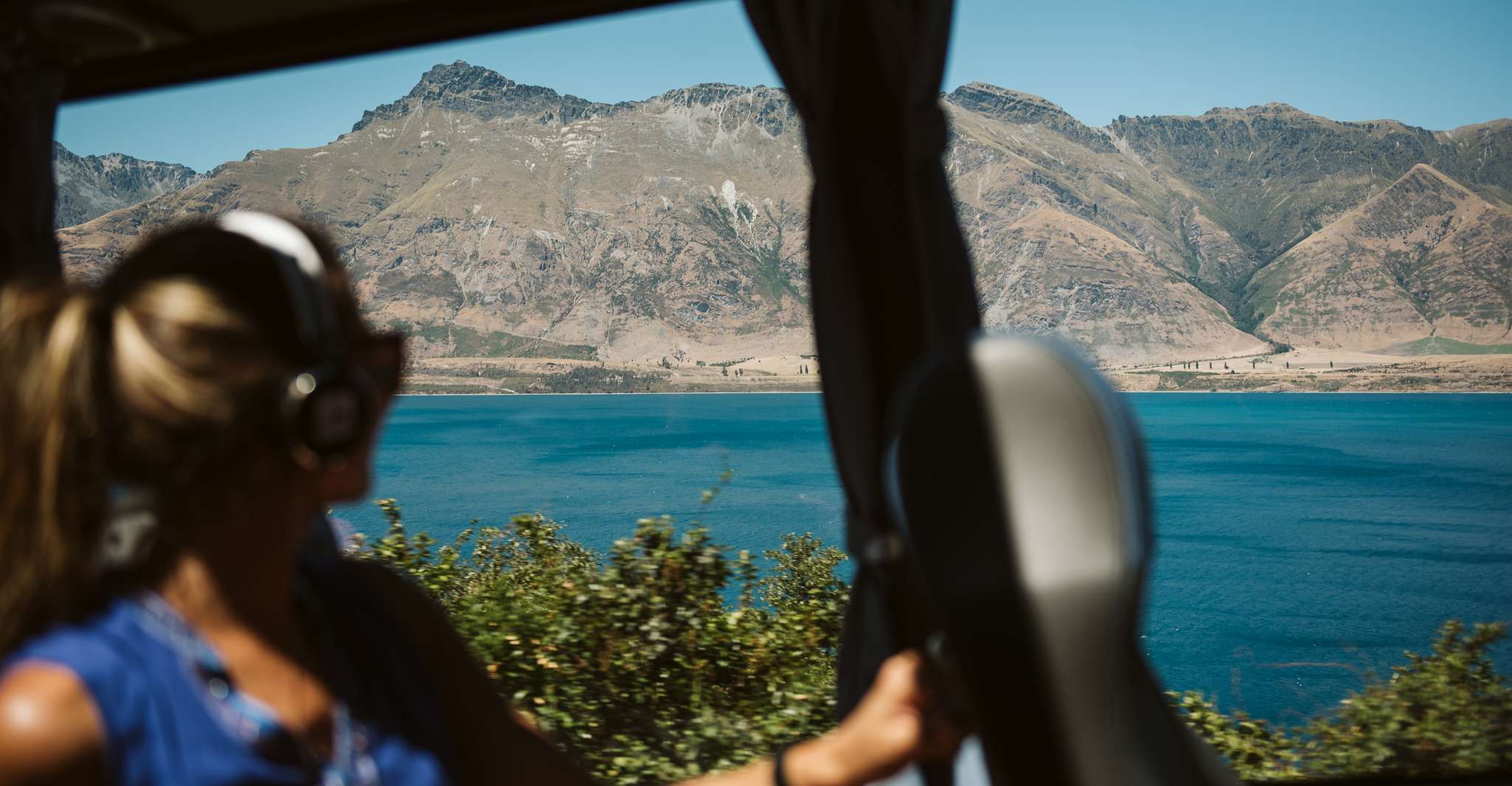 De Queenstown, voyage d'une demi-journée à Glenorchy par entraîneur - Hizvo