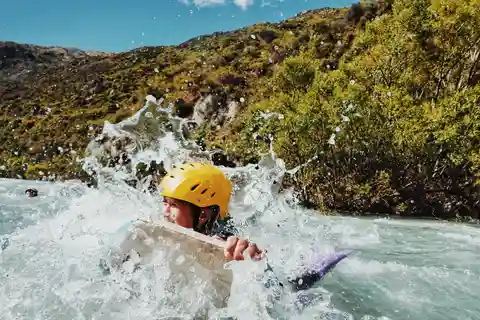 Queenstown: White Water Surfing Along the Kawarau River