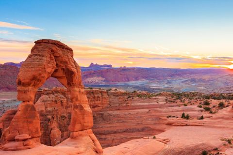 Delicate Arch: Arches National Park Private Hiking Tour