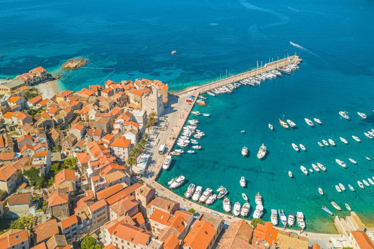 Vanuit Trogir en Split: dagtocht Blauwe Grot en 5 eilandenVanuit Trogir: dagtocht Blauwe Grot en 5 eilanden