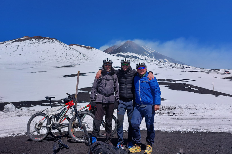 Från Taormina: Cykeltur till Etnas toppCykeltur till Etnas topp på italienska