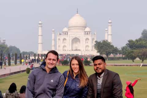 From Delhi: Sunrise Taj Mahal and Agra Fort Private Tour