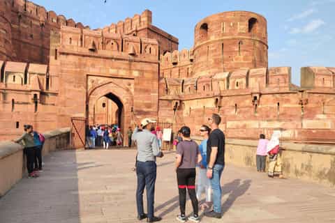 From Delhi: Sunrise Taj Mahal and Agra Fort Private Tour