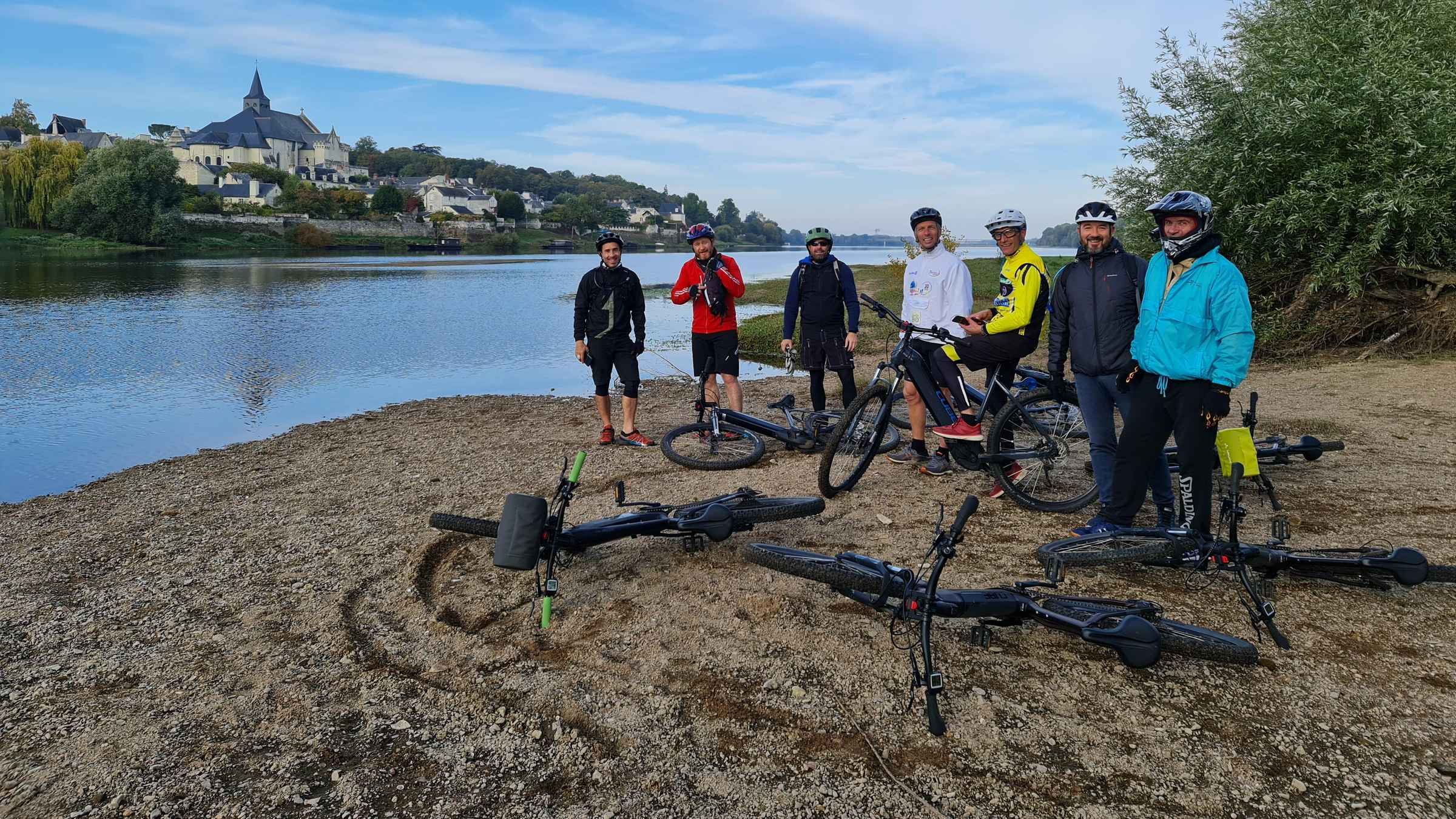 Chinon: passeio de bicicleta pelas vinícolas Saumur com almoço de piquenique1 dia5(8)