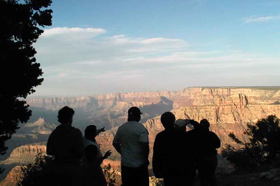 Grand Canyon: Off-Road-Sonnenuntergangs-Safari mit Skip-the-Gate-Tour. Foto: GetYourGuide