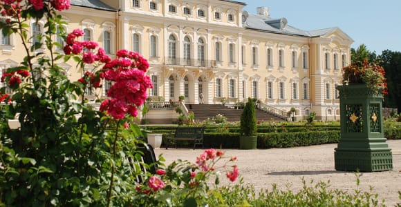 Ab Riga: Rundale Palace & Hill of Crosses Privater Tagesausflug