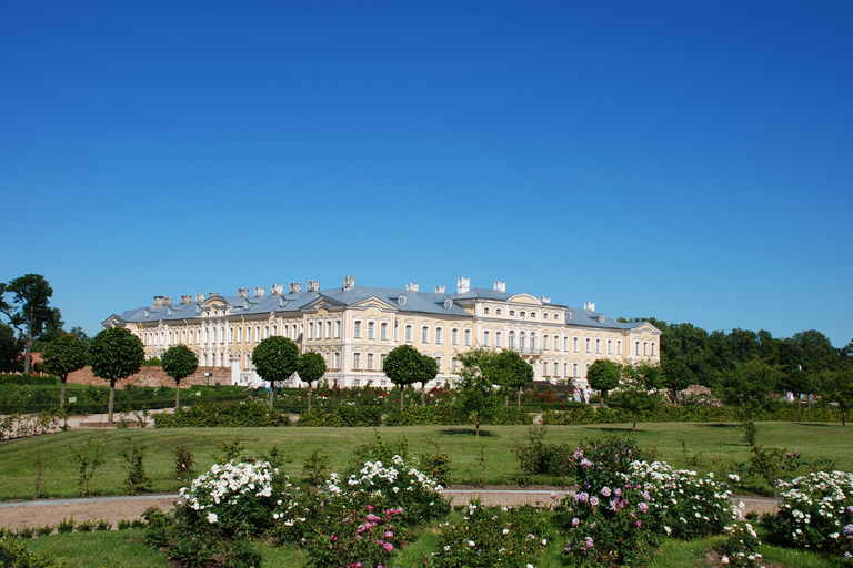 De Riga: excursion privée d'une journée au palais de Rundale et à la colline des croix