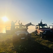 De Fira: Santorini Wrangler Jeep Convoy Tour & Villages