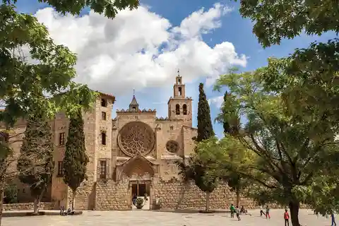 Sant Cugat del Valles：オーディオガイド付き修道院入場