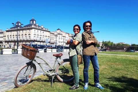 Bordeaux: Geführte FahrradtourLive Tour Guide