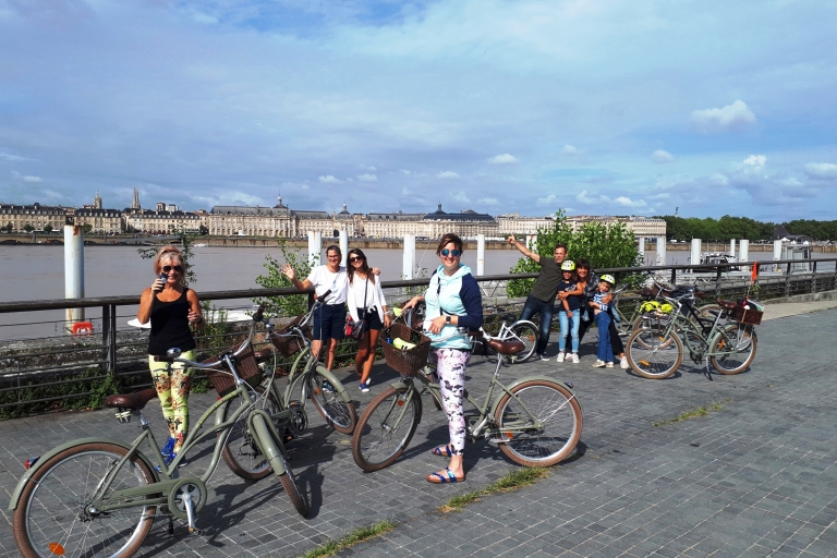Bordeaux: Geführte FahrradtourLive Tour Guide