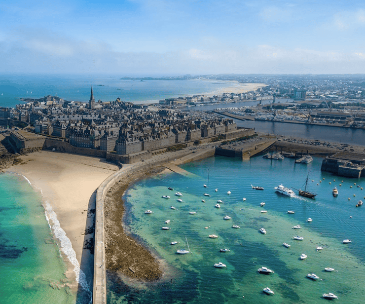 Saint-Malo: 2-Hour Private Walking Tour & Commentary
