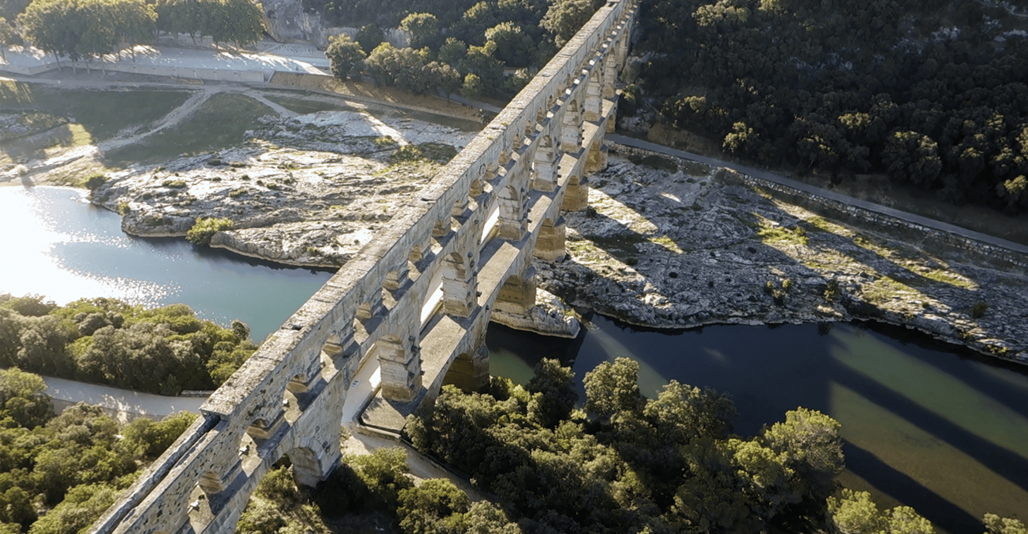 Languedoc-Roussillon, Pont du Gard Private Tour & History - Housity