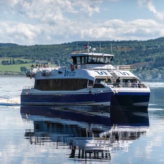 Dochgarroch: Loch Ness and Caledonian Canal 2-Hour Cruise