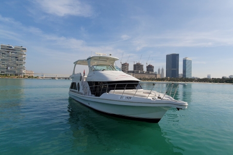 Dubaj: 2-godzinny prywatny jacht wycieczkowy z napojami bezalkoholowymiDubaj: czarter jachtu z prywatnym zwiedzaniem i napojami bezalkoholowymi