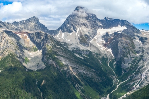 Calgary and Vancouver: Smartphone Audio Driving Tour Package Driving Tour Between Lake Louise and Revelstoke