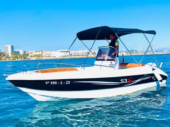 Benalmádena: Boat Rental without License
