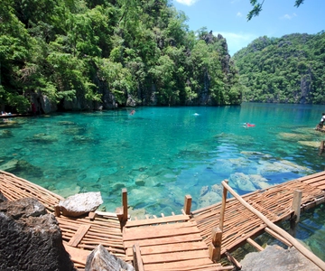 Coron Tour A: Kayangan Lake & Quin Reef Tour with Lunch