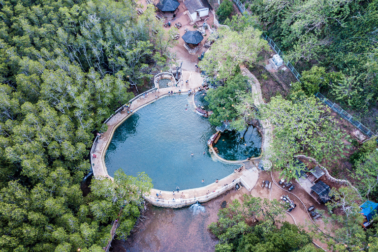 Tour della città di Coron: Maquinit Hot SpringTour della città di Coron: Maquinit Hot Spring e pranzo