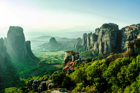 Desde Atenas: excursión privada de un día a Meteora y monasterios