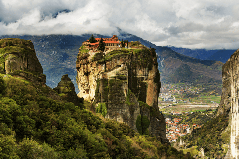 Desde Atenas: excursión privada de un día a Meteora y monasterios